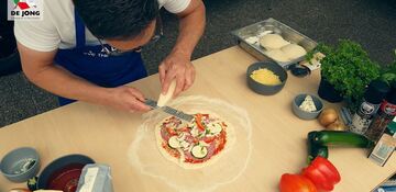 Verse Pizza’s maken op de Pizzasteen van Cadac | Outdoor Cooking #3