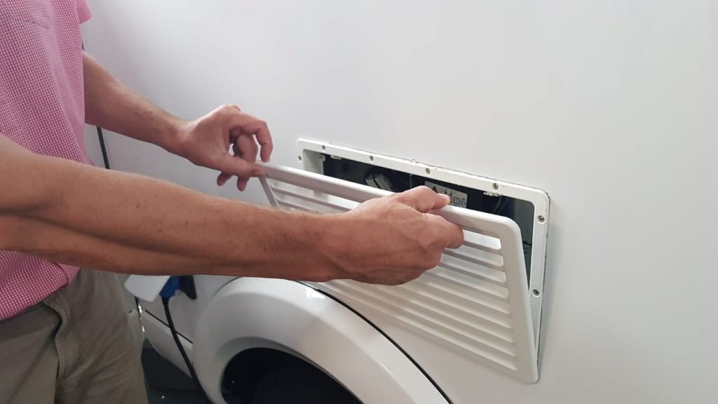 beet Vervallen gevolg De absorptie camper en caravan koelkast koelt bij extreem warm weer beter op een standje lager | DE JONG Kampeer & Recreatie beet Vervallen gevolg De absorptie camper en caravan koelkast koelt bij extreem warm weer beter op een standje lager | DE JONG Kampeer & Recreatie